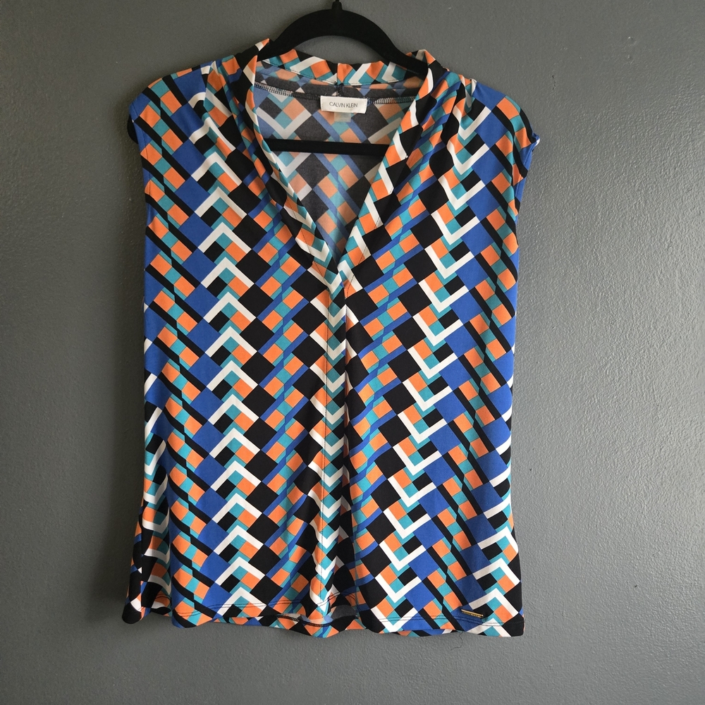 Calvin Klein Sleeveless V-neck Geometric Print Top Large